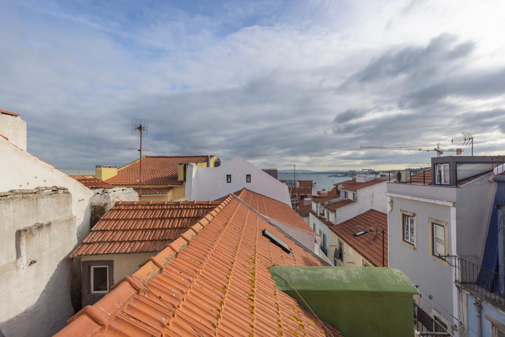 Madragoa Lisbon